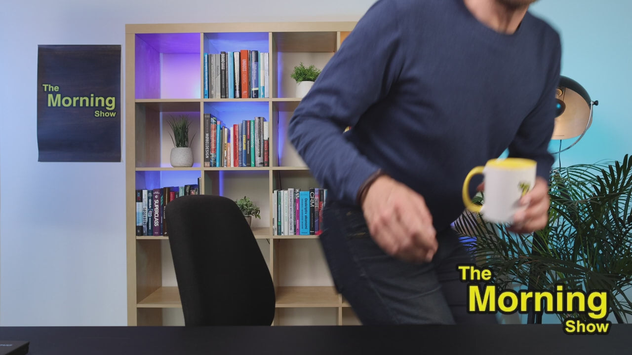 Indlæs video: The Morning Show - Hvem er vi.
